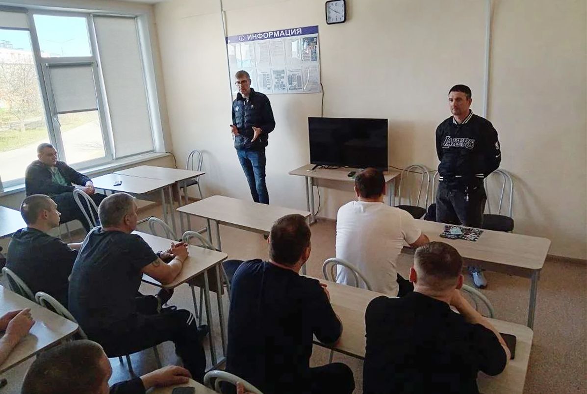 Представители Центра пробации «Опора» провели встречи в пяти УФИЦ Свердловской области