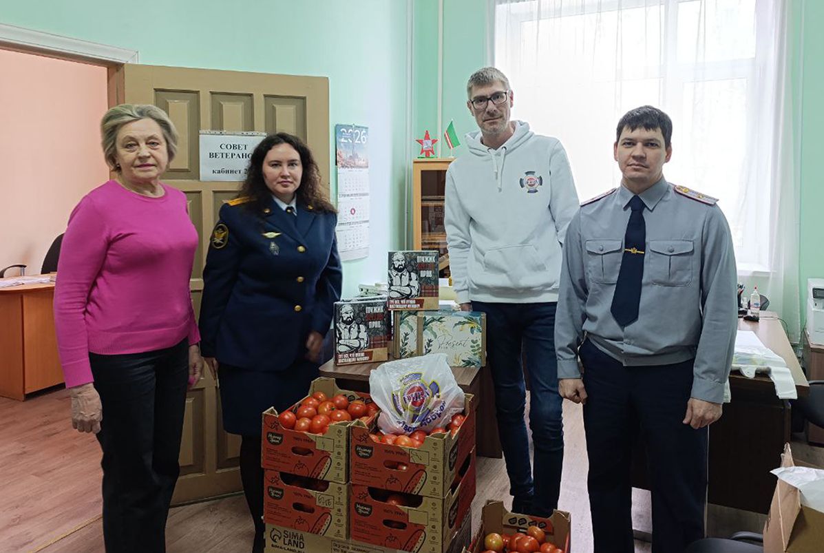 Поздравление ветеранов и сотрудников УИС