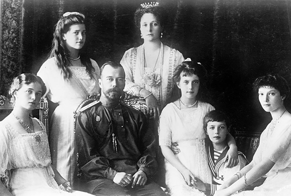 Телеканал RT запустил мультимедийный проект об истории царской семьи