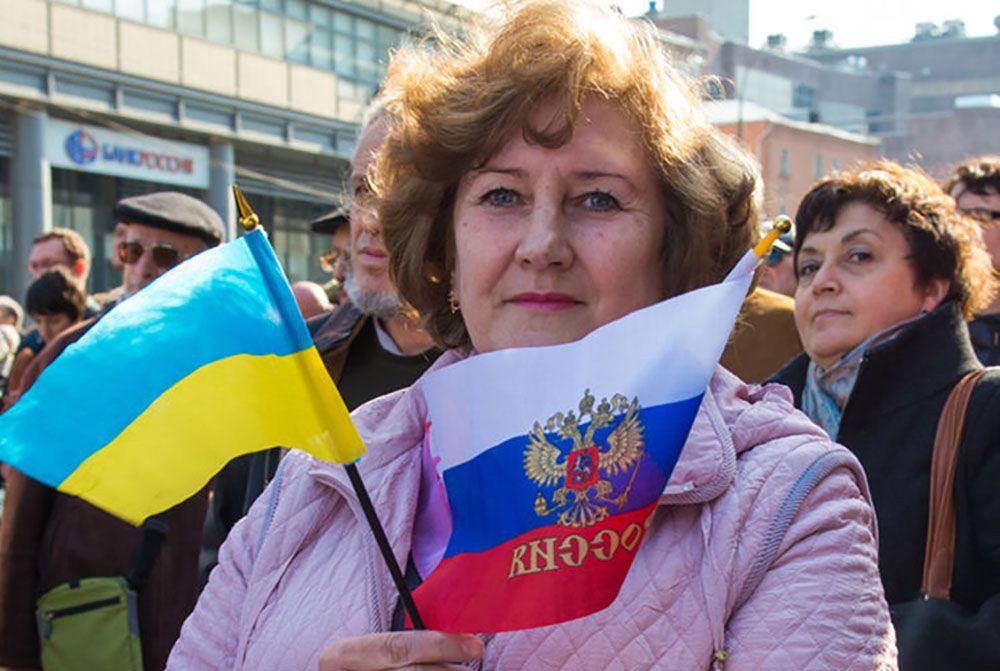 Более половины украинцев стали хорошо относиться к россиянам