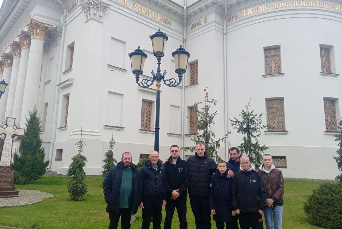 Поездка подопечных «Опоры» в Ново-Тихвинский монастырь