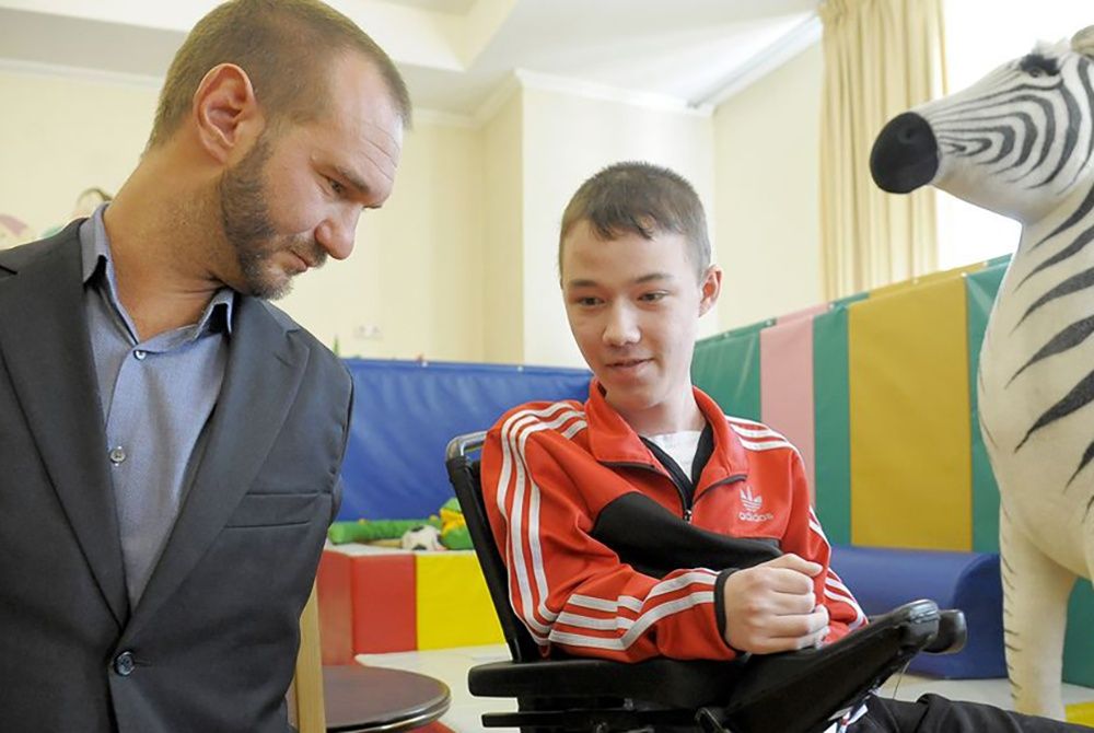 Ник Вуйчич посетил православный Детский хоспис в Петербурге