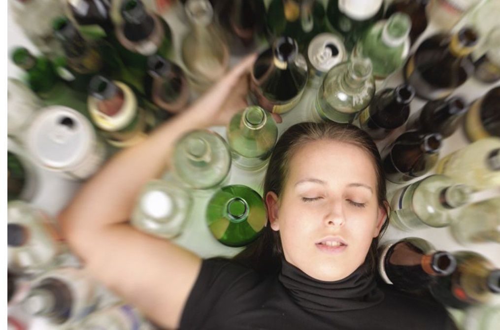 Излечим ли женский алкоголизм? Мифы, факты